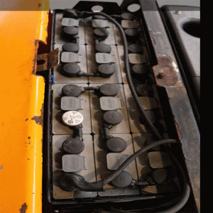 xe nâng pallet truck toyota 2012 7pml20-8 đã qua sử dụng